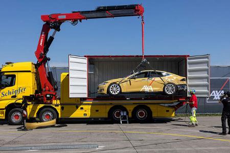 08/2022, AXA Elektroauto Crashtest Dübendorf Schweiz 2022
