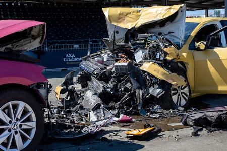08/2022, AXA Elektroauto Crashtest Dübendorf Schweiz 2022