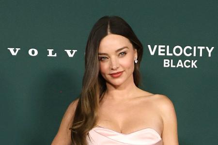 Miranda Kerr spricht über Fehlgeburt und ihre verstorbene Jugendliebe Miranda Kerr spricht über Fehlgeburt und ihre verstorbene Jugendliebe