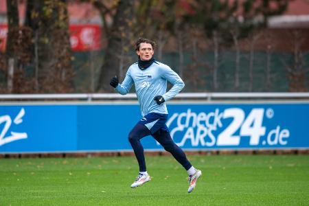 Reese zurück im Mannschaftstraining von Hertha BSC Reese zurück im Mannschaftstraining von Hertha BSC