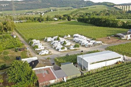 Stellplatz am Weingut Feiten Stellplatz am Weingut Feiten