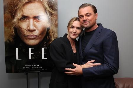 Kate Winslet und Leonardo DiCaprio Arm in Arm bei Filmvorführung Kate Winslet und Leonardo DiCaprio Arm in Arm bei Filmvorführung