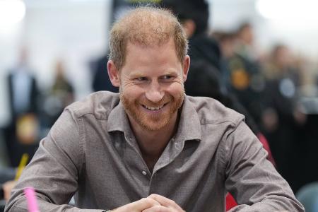 Ohne Meghan? Prinz Harry plant besondere Weihnachtsfeier Ohne Meghan? Prinz Harry plant besondere Weihnachtsfeier