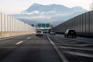 Autobahnausbau? Schweizer sagen 'Nein'!