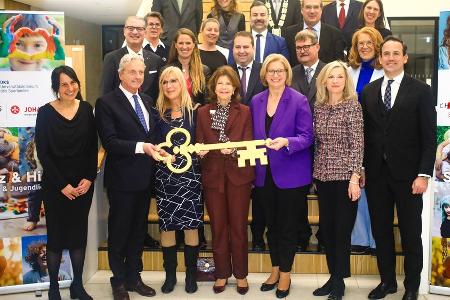 Königin Silvia erfüllt 38 Jahre altes Versprechen Königin Silvia erfüllt 38 Jahre altes Versprechen