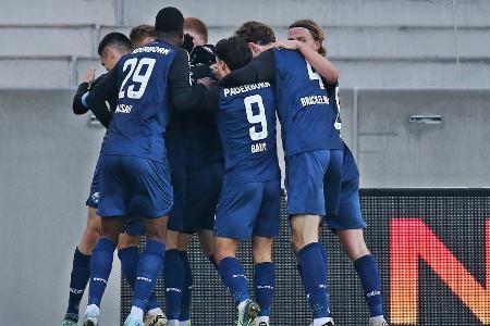 Sieg im Spitzenspiel: Paderborn bleibt Tabellenführer