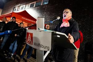 Volkswagen vor Warnstreiks - Ende der Friedenspflicht