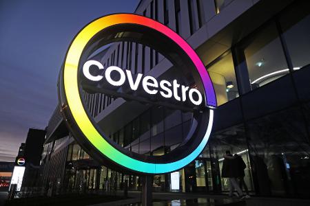 Der Kunststoffhersteler Covestro steht vor der Übernahme durch einen arabischen Ölkonzern. Der Kunststoffhersteler Covestro steht vor der Übernahme durch einen arabischen Ölkonzern.