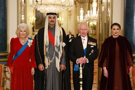 Queen Camilla strahlt beim Staatsbankett zu Ehren des Emirs von Katar Queen Camilla strahlt beim Staatsbankett zu Ehren des Emirs von Katar