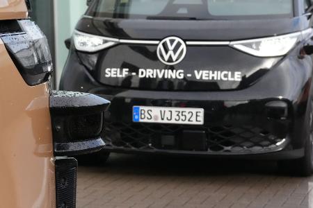 Deutschland soll zum weltweit führenden Standort für autonomes Fahren werden. Deutschland soll zum weltweit führenden Standort für autonomes Fahren werden.