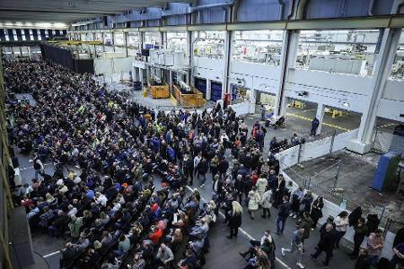 Mehr als 20.000 nahmen an der Betriebsversammlung teil.