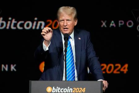 Investoren versprechen sich, dass Donald Trump eine kryptofreundliche Regulierung umsetzen wird. (Archivbild) Investoren versprechen sich, dass Donald Trump eine kryptofreundliche Regulierung umsetzen wird. (Archivbild)