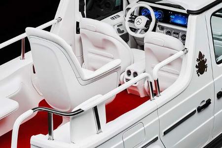 11/2024 Mercedes G 580 EQ Papamobil Papst Franziskus