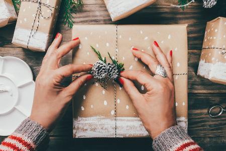 Smartphones, Gaming und Co.: Tech-Geschenke unterm Weihnachtsbaum Smartphones, Gaming und Co.: Tech-Geschenke unterm Weihnachtsbaum