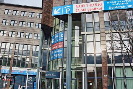 12/2024 Hamburg Aldi-Parkhaus