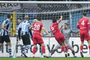 3. Liga: Cottbus baut Tabellenführung aus