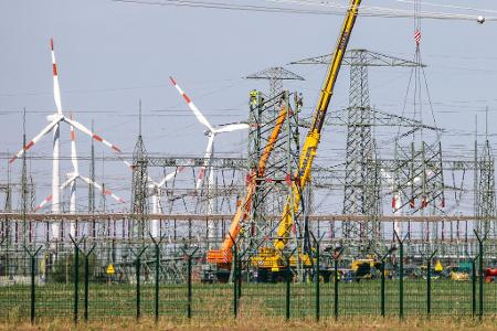 Stromnetze spielen eine zentrale Rolle bei der Energieversorgung. (Archivbild) Stromnetze spielen eine zentrale Rolle bei der Energieversorgung. (Archivbild)
