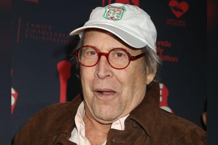 Sorge um Chevy Chase: Deshalb hat er ein blaues Auge Sorge um Chevy Chase: Deshalb hat er ein blaues Auge