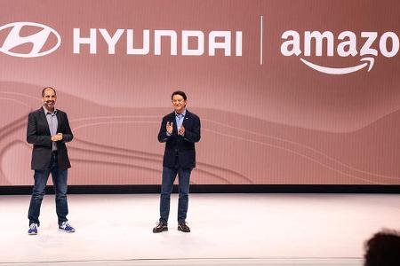 Hyundai Amazon Kooperation Autoverkauf Pressekonferenz Los Angeles Auto Show Hyundai Amazon Kooperation Autoverkauf Pressekonferenz Los Angeles Auto Show