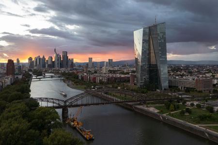Die Europäische Zentralbank (EZB) kommt bei der Bekämpfung der Inflation voran (Archivbild) Die Europäische Zentralbank (EZB) kommt bei der Bekämpfung der Inflation voran (Archivbild)