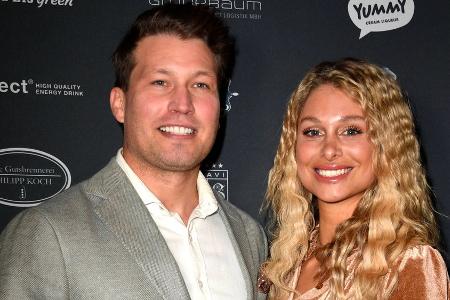 Vanessa Schmitt und Raúl Richter haben sich verlobt Vanessa Schmitt und Raúl Richter haben sich verlobt