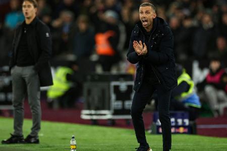 Wolverhampton trennt sich von Teammanager O'Neil Wolverhampton trennt sich von Teammanager O'Neil