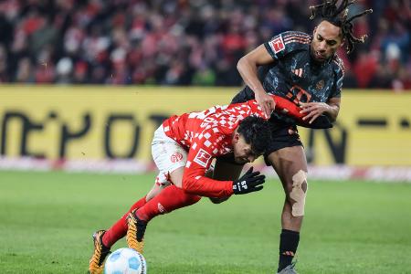 FC Bayern: Boey erneut verletzt FC Bayern: Boey erneut verletzt