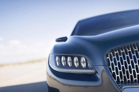 Lincoln Continental 2015