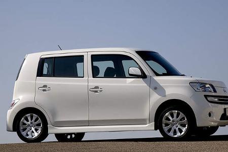 Daihatsu Materia in Weiß