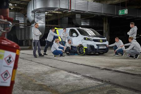 Opel O-Team Zafira Life