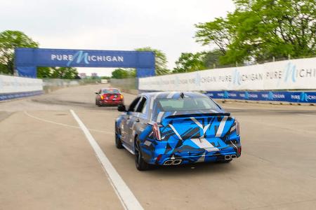 Cadillac Performance Modelle CT4-V und CT5-V Prototypen