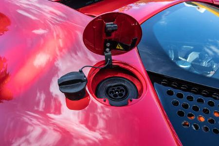 Ferrari SF90 Stradale