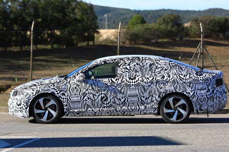 Erlkönig VW Jetta GTI