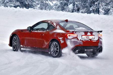 Toyota GT86 am Polarkreis, Finnland. Leseraktion