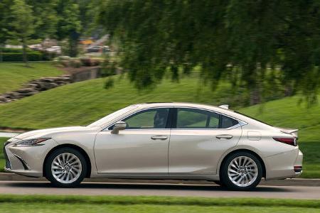 Lexus ES (2018)