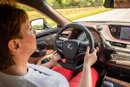 Lexus ES (2018)