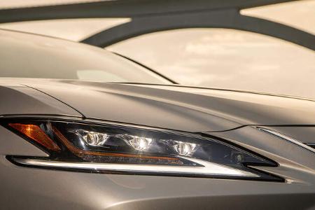 Lexus ES (2018)