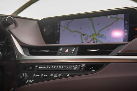 Lexus ES (2018)