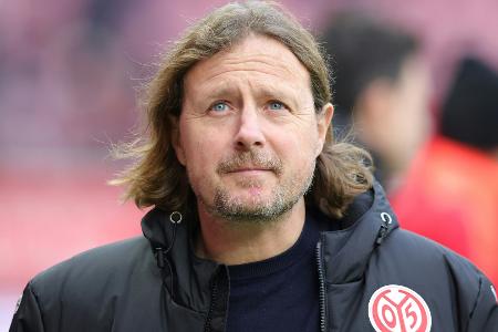 Henriksen hofft auf schnelle Burkardt-Rückkehr Henriksen hofft auf schnelle Burkardt-Rückkehr