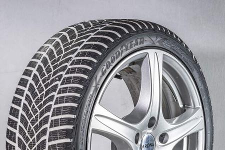 Goodyear UltraGrip Performance Plus