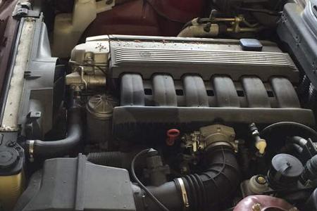 BMW 5er E34 Scheunenfund Bulgarien