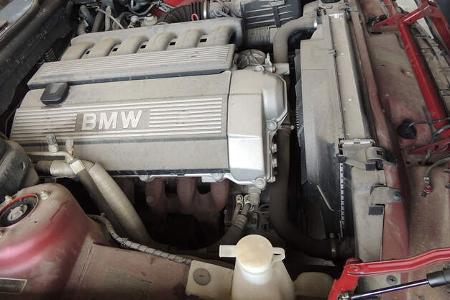 BMW 5er E34 Scheunenfund Bulgarien