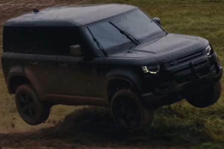 Land Rover Defender in James Bond Keine Zeit zu sterben