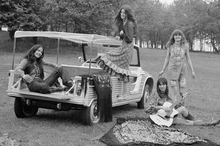 Citroen Mehari Impressionen Girls 70er