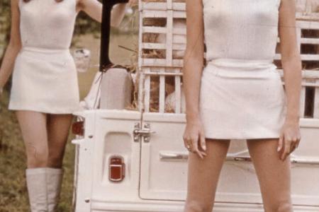 Citroen Mehari Impressionen Girls 70er