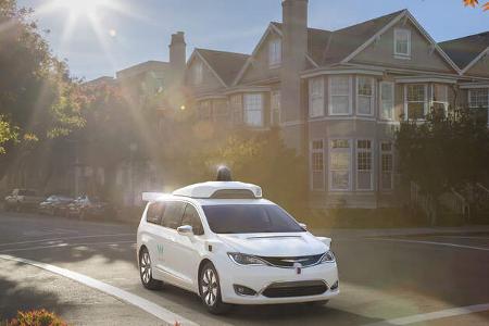 06/2018, Waymo Chrysler Pacifica