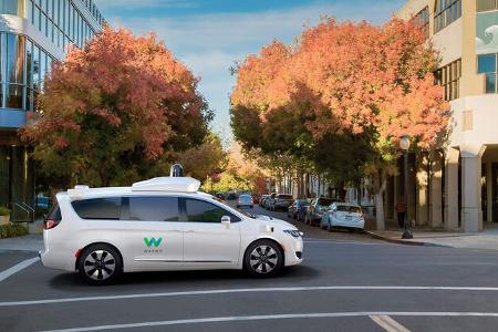06/2018, Waymo Chrysler Pacifica