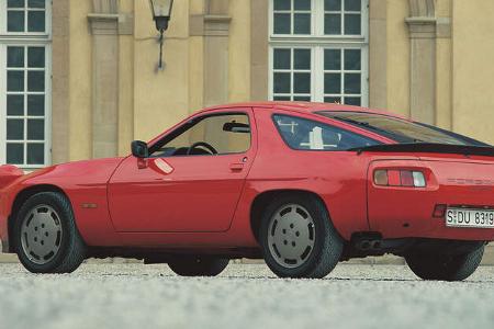 Porsche 928