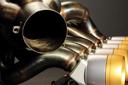 Ixoost V10 Cosworth RB1