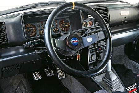 Lancia Delta HF integrale, Cockpit